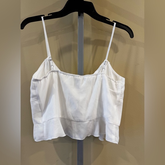 Princess Polly Trevally Ruffle Top in Ivory size 4 Like New - Picture 4 of 5